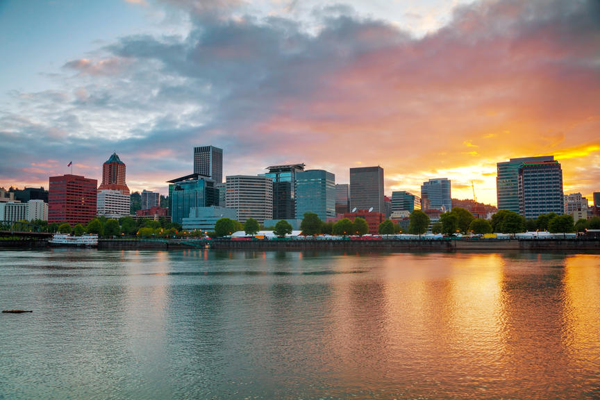 Downtown Portland, Oregon cityscape at the sunset time